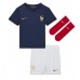 Camiseta Francia Kylian Mbappe #10 Primera Equipación Replica Mundial 2022 para niños mangas cortas (+ Pantalones cortos)